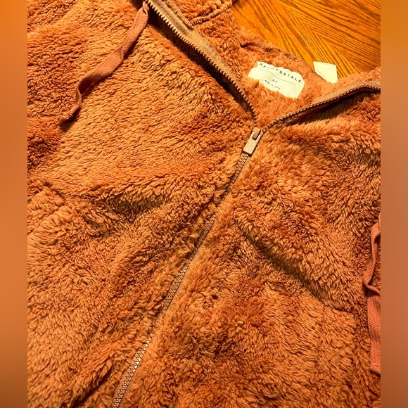 NWT, Aeropostale Fluffy Jacket - Picture 2 of 3